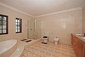 354 On York Avenue Ξενοδοχείο Randburg Εξωτερικό φωτογραφία